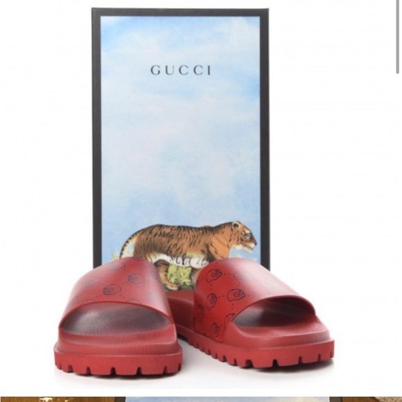 gucci skull slides